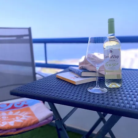 Апартаменты Tropicalidays Paraiso Seafront *