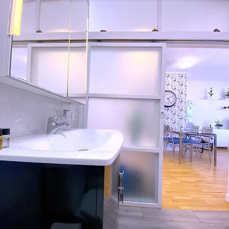 Tropicalidays Paraiso Seafront Apartment *