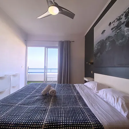 Апартаменты Tropicalidays Paraiso Seafront Плайя-Параисо