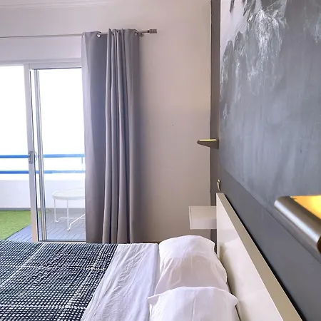 Апартаменты Tropicalidays Paraiso Seafront