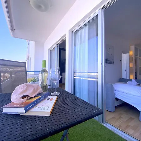 Tropicalidays Paraiso Seafront Апартаменты Плайя-Параисо