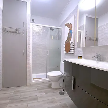 Tropicalidays Paraiso Seafront Apartment