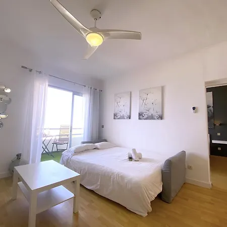 Tropicalidays Paraiso Seafront Апартаменты Плайя-Параисо