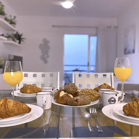 Tropicalidays Paraiso Seafront Апартаменты Плайя-Параисо