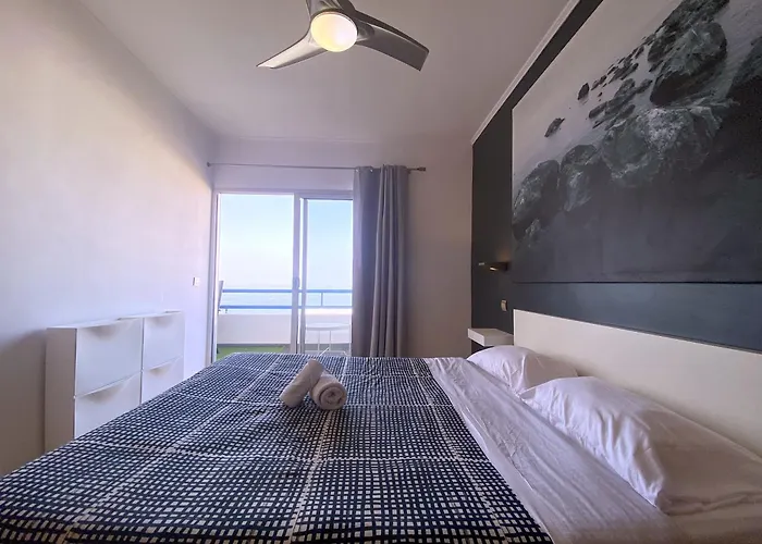 公寓 Tropicalidays Paraiso Seafront 帕莱索海滩